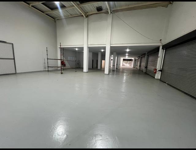 2,618M² WAREHOUSE FOR SALE IN STRIJDOMPARK